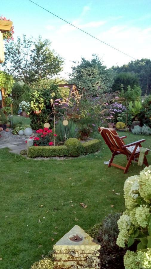 Apartment Mit Gartenblick Eckersdorf Exterior foto