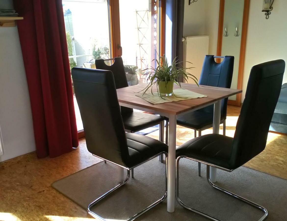 Apartment Mit Gartenblick Eckersdorf Exterior foto